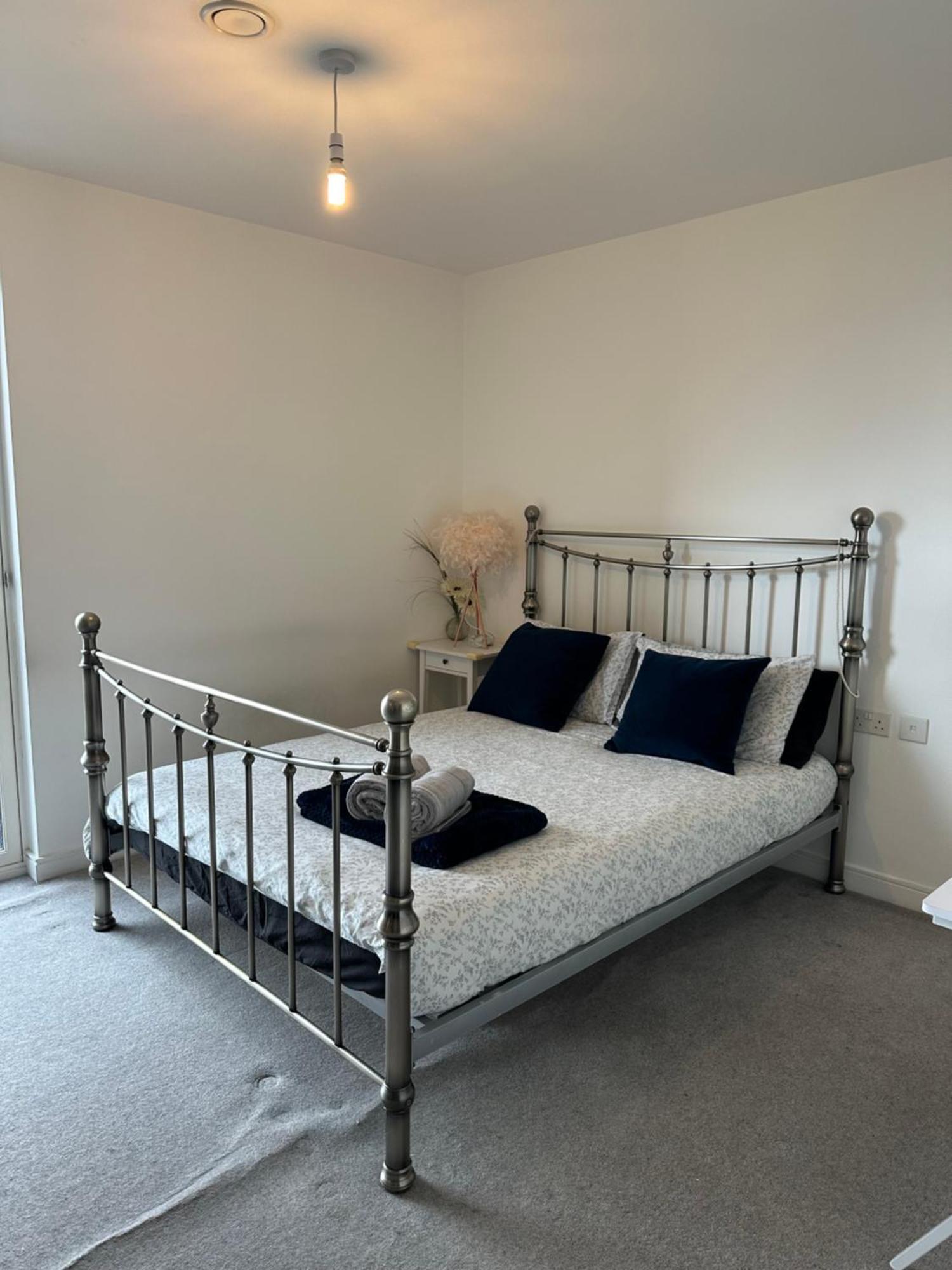 Luxury 3 Bedroom Flat In Stratford, Londra Exterior foto