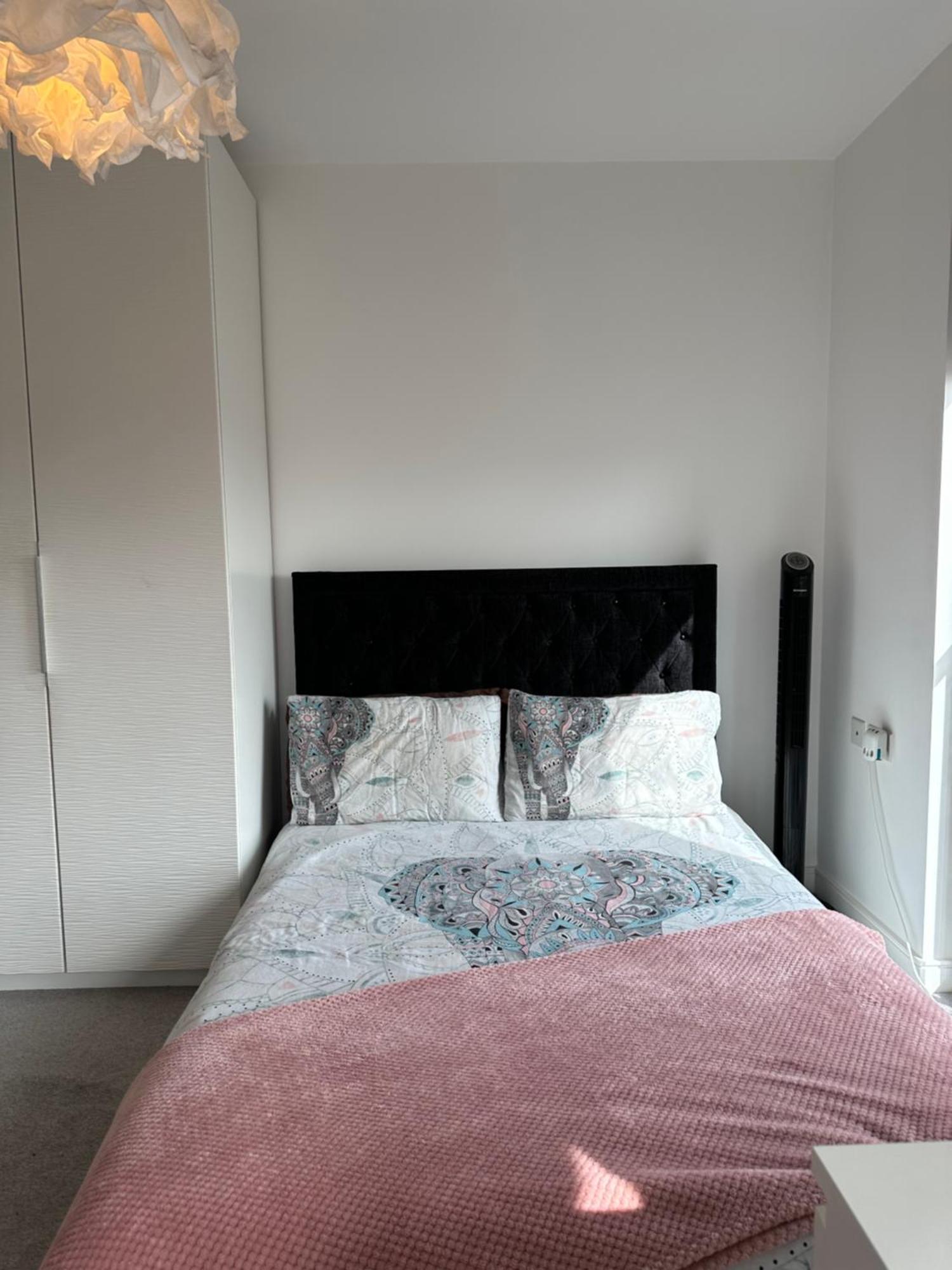 Luxury 3 Bedroom Flat In Stratford, Londra Exterior foto