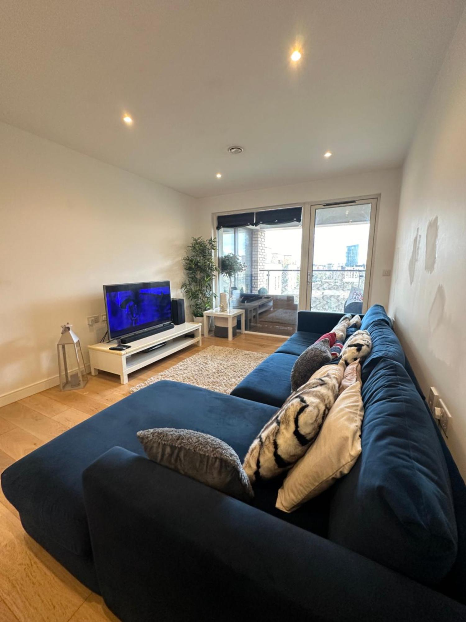 Luxury 3 Bedroom Flat In Stratford, Londra Exterior foto