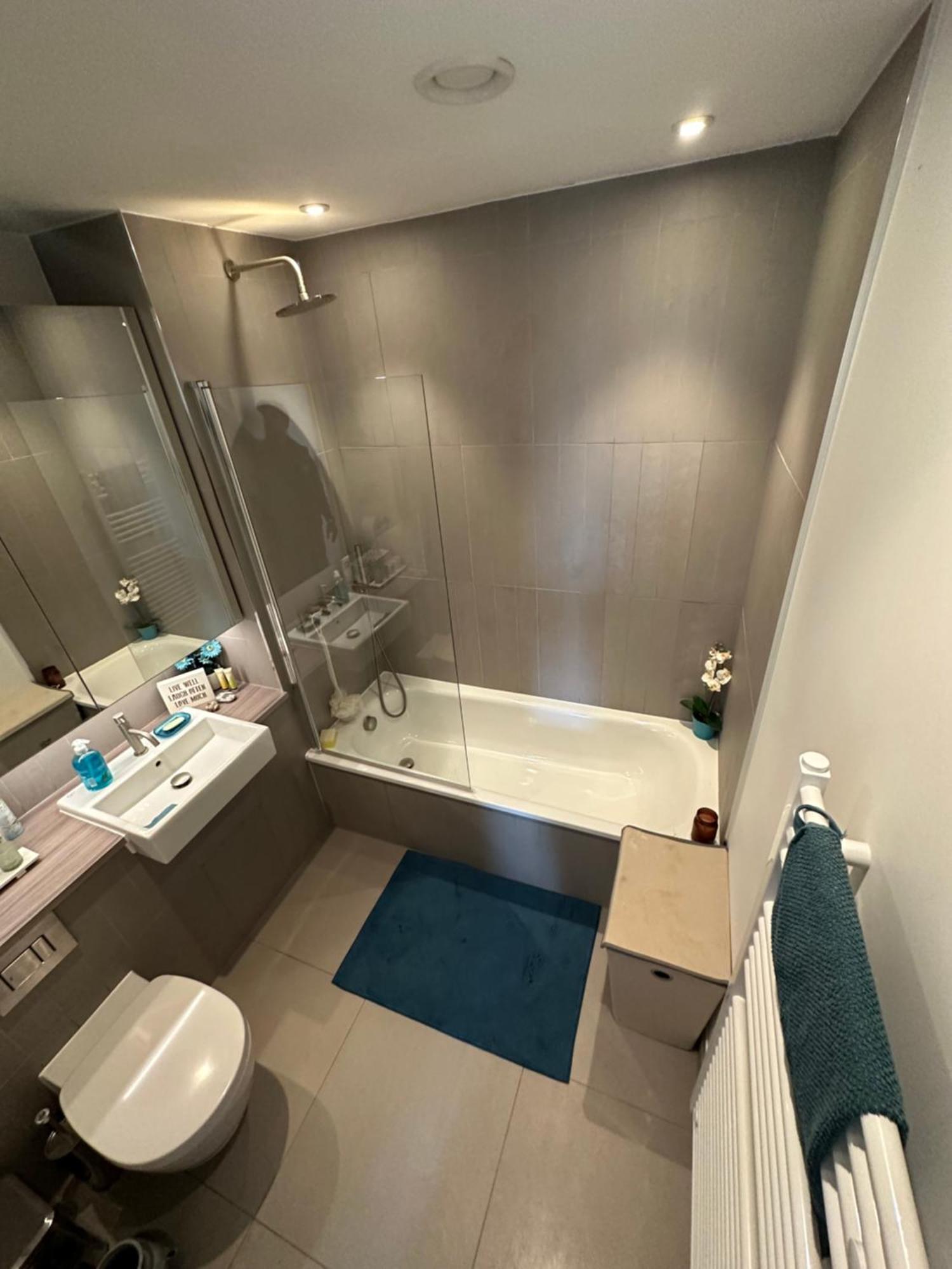 Luxury 3 Bedroom Flat In Stratford, Londra Exterior foto